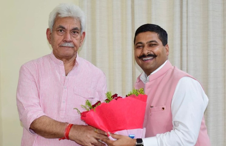 Gaurav urges LG Sinha to expedite Artificial Tawi Lake Project