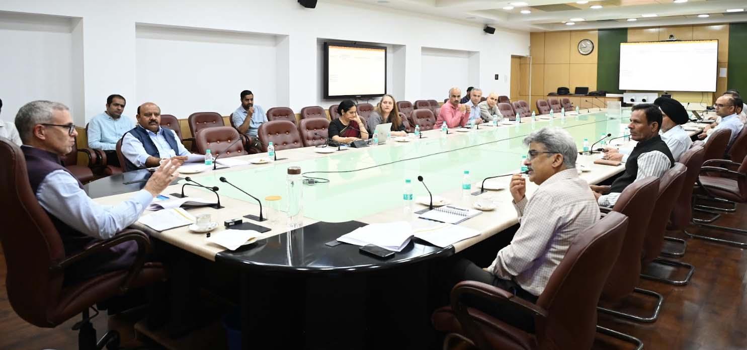 CM Omar Abdullah reviews progress of EoDB for compliance reduction, Sets targets for reform implementation