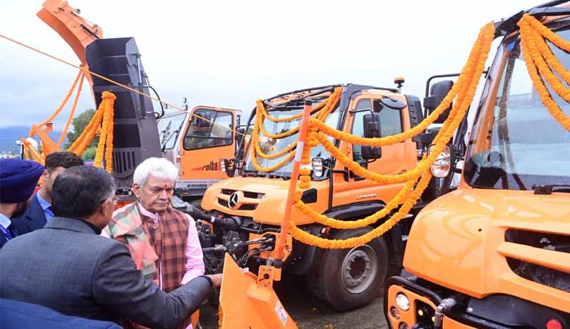 Lt Governor dedicates specialized snow clearance equipments and vehicles to the public