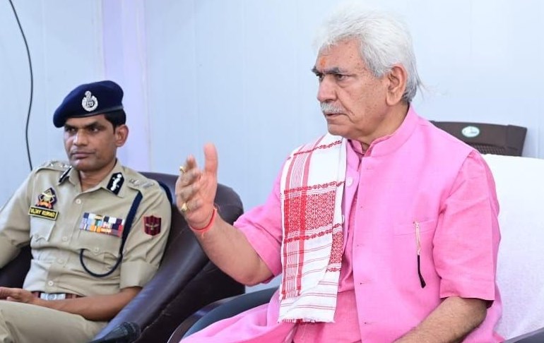 Shri Amarnath Ji Yatra holds great relevance in our tradition and it is a symbol of peace, harmony and inclusive growth: LG Sinha