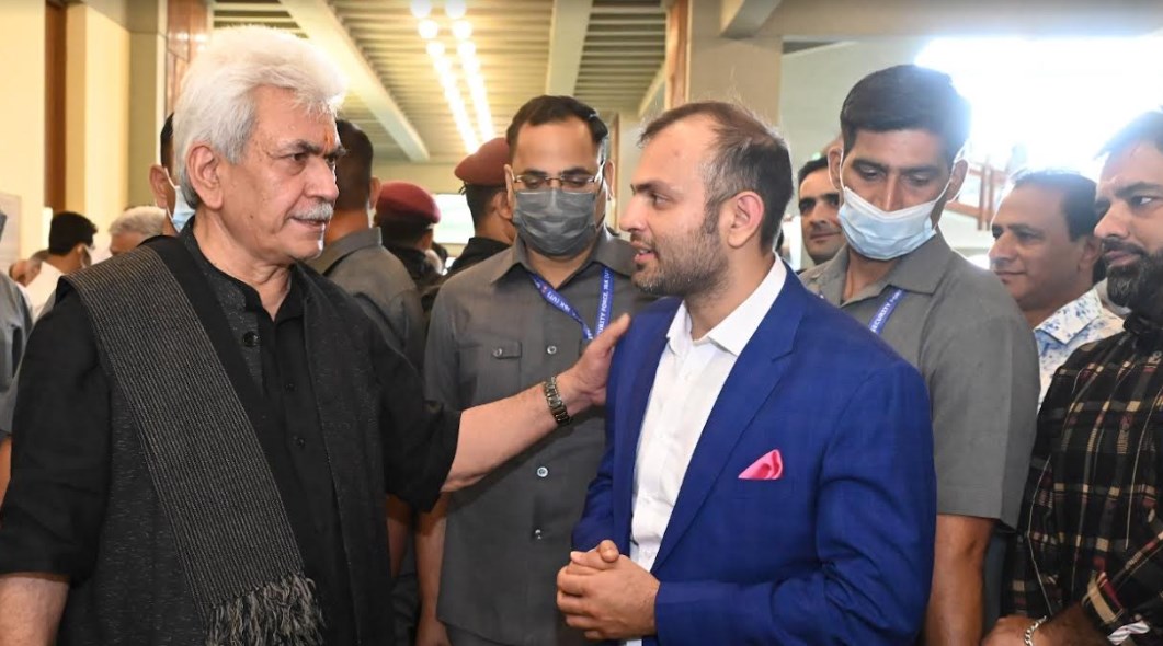 Lt Governor meets Industry Leaders from J&K