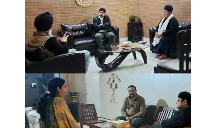 Div Com personally visits families of Jammu students stuck in Ukraine