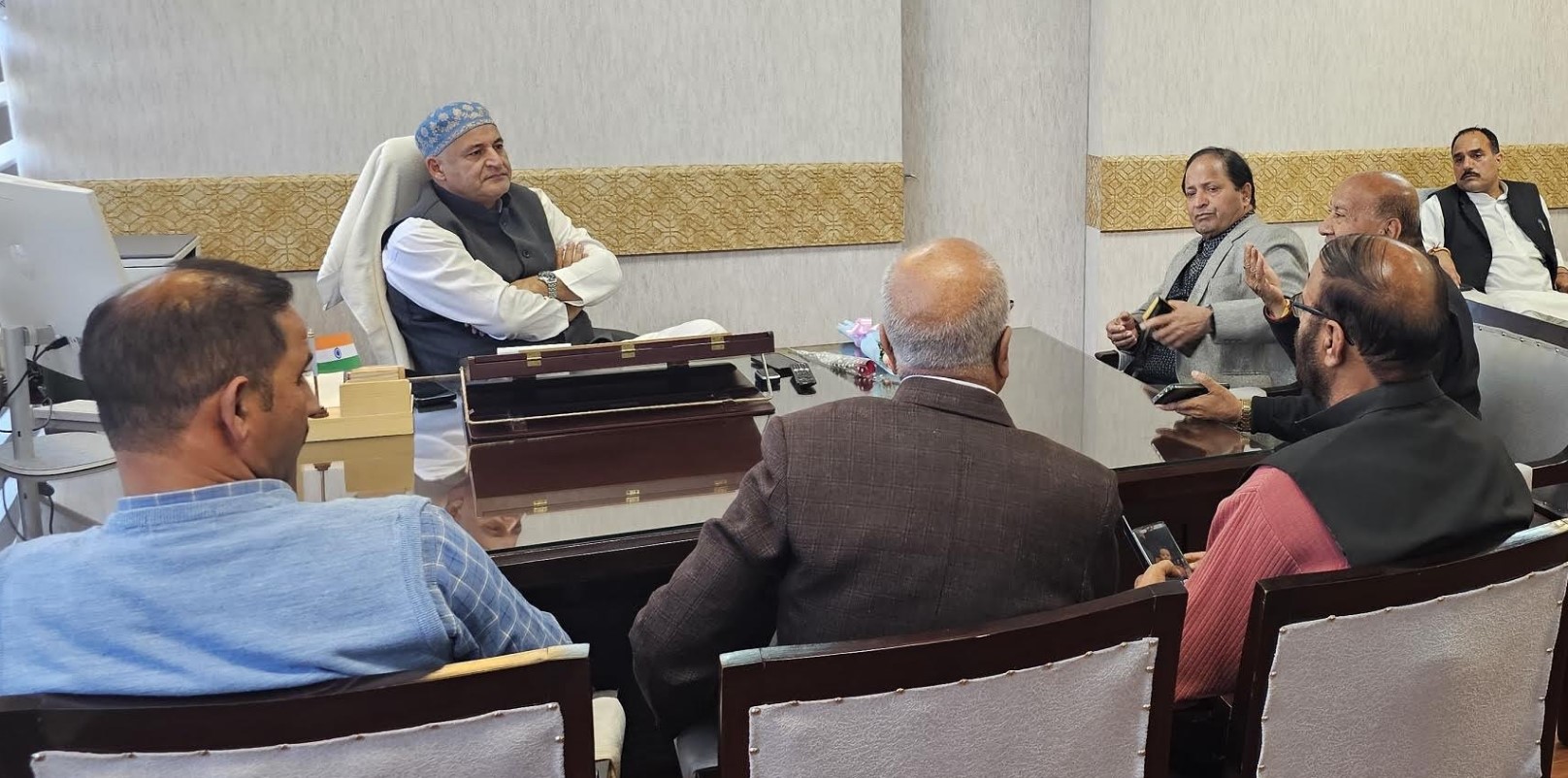 Focus on timely resolution of public issues: Javid Dar to officials