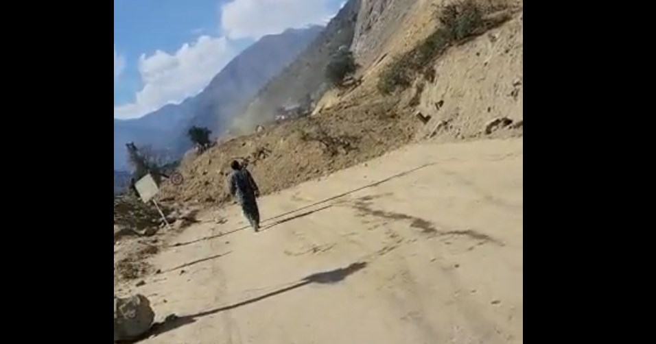 One dead, six injured after landslide buries vehicles on Jammu-Srinagar highway in Ramban
