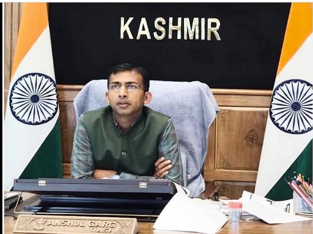 Div Com Kashmir Directs DCs to constantly review Agristack, SVAMITVA progress