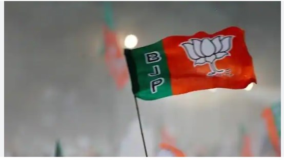 BJP Disciplinary committee issues notices to 8 party rebels in Kashmir