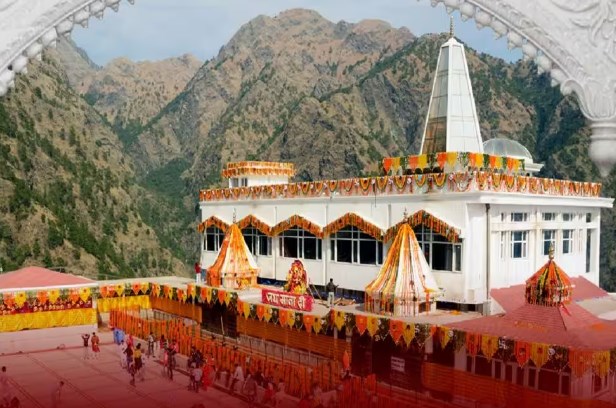 Over 4 lakh pilgrims visited Vaishno Devi during Navratri: Officials