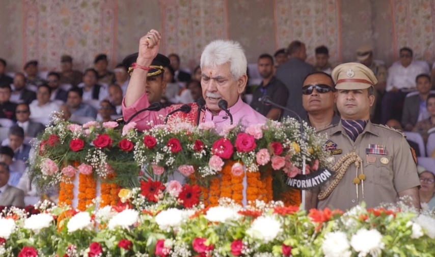 Independence Day: J&K sees 59 per cent increase in foreign tourist arrivals this year; negative travel advisories to go soon: LG Manoj Sinha