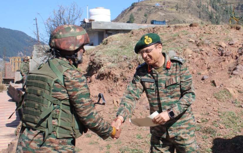 Senior Army officer reviews security situation in Udhampur