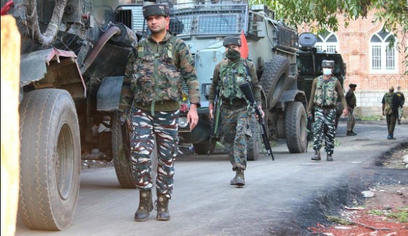 Militant killed, Soldier martyred; JCO Among 2 Troopers Injured Near LoC In Suderbani sector