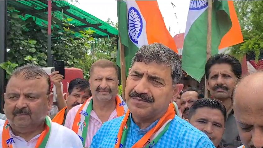  Farooq Abdullah is misleading people of Jammu Kashmir: Jugal Kishore MP