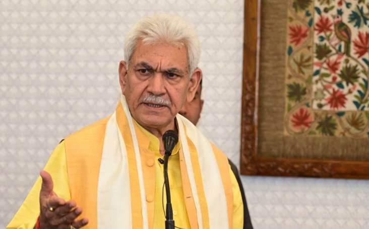 Lt Governor commends B’pora entrepreneur for transforming livelihoods through Dairy Farming