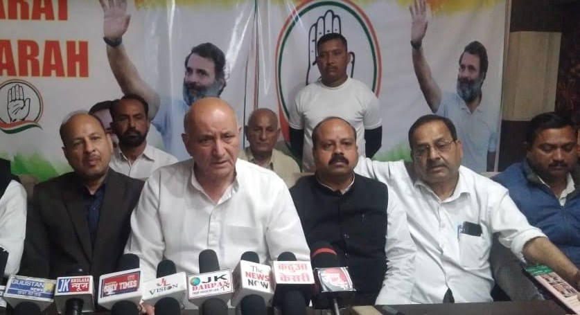 JK Congress launches all out attack on Modi Govt. from various districts