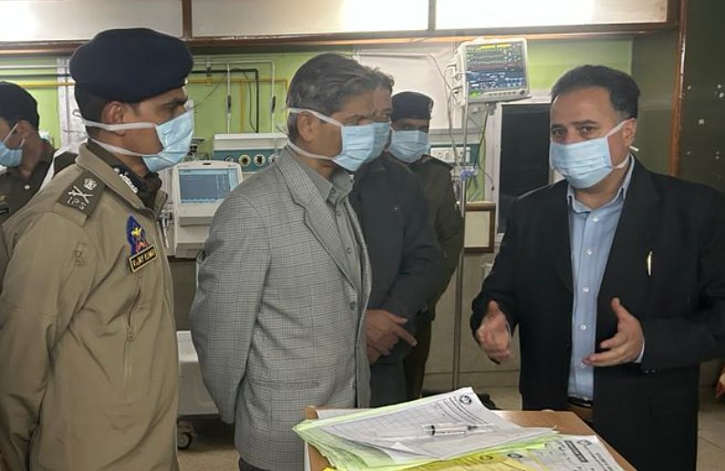 DGP J&K visits Injured Police Inspector, family in SKIMS ICU