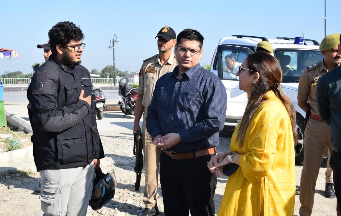 Div Com Jammu flags off Jammu–Basohli Bike Ride to promote tourism, cultural heritage and drug-free youth