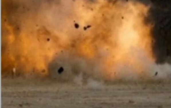 Terrorists hurl grenade at police party in J-K’s Anantnag, no casualties