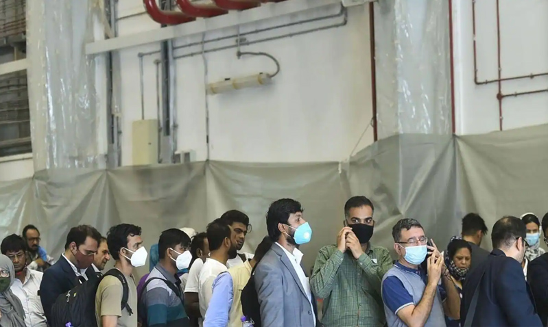 16 Afghan evacuees, who landed in Delhi yesterday, test Covid positive
