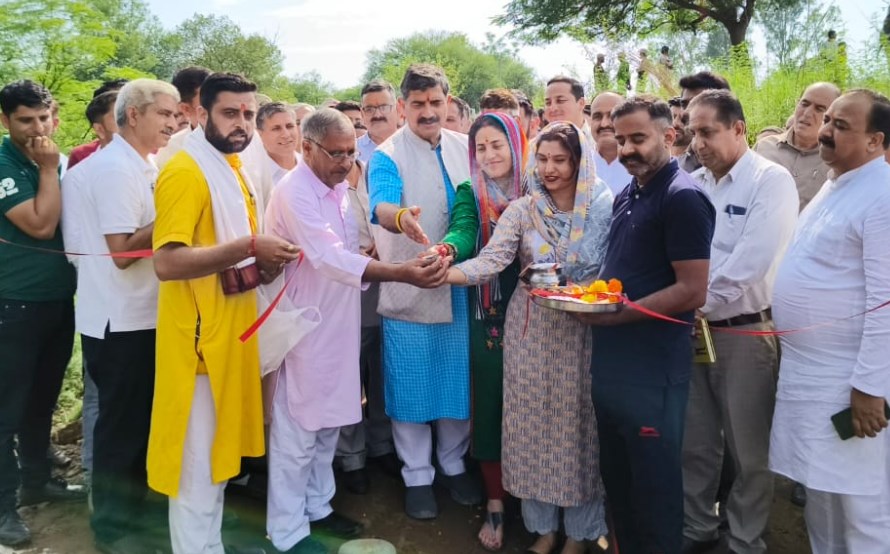 Jugal tours Sunderbani constituency District Rajouri, visits Vikaas Tirath