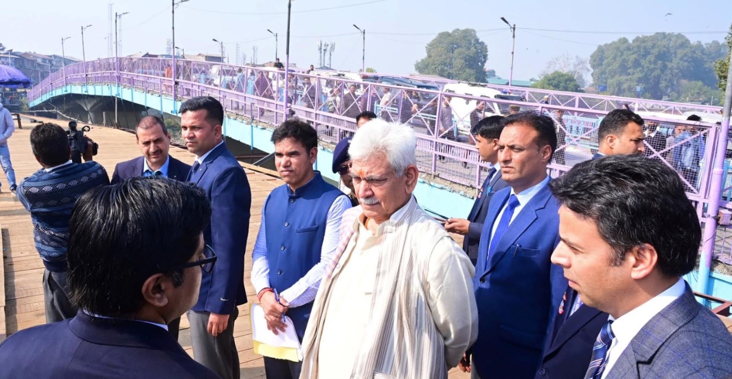 Lt Governor inspects progress of key infrastructure, Smart City projects of Srinagar