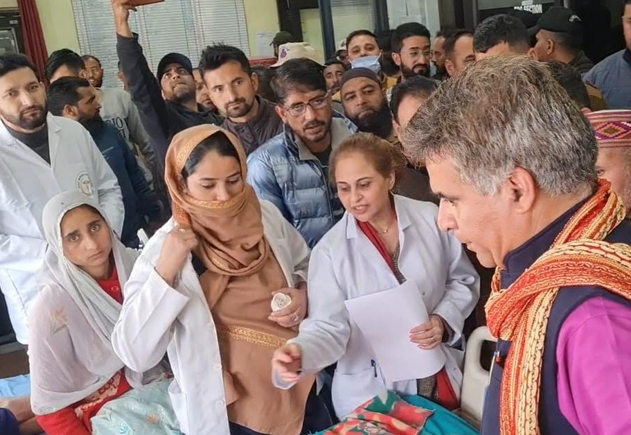 BJP President visited Doda, met the families of accident victims