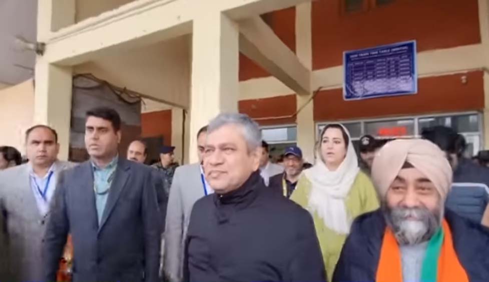 J&K to get Vande Bharat Trains next year: Railway Minister