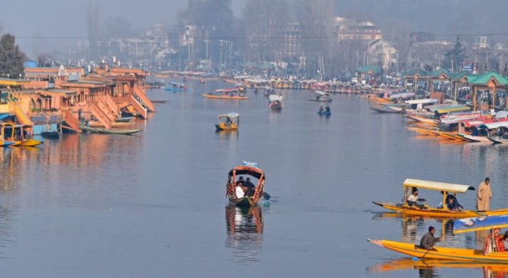 Kashmir Valley experiences warmer days, colder nights: MeT