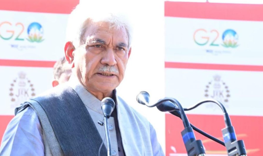 J&K police have successfully dealt with challenges of terrorism, law & order, modernisation: LG Sinha