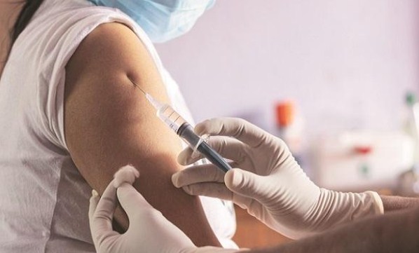 HC asks Centre to look at Kerala, J&K pattern for door-to-door vaccination