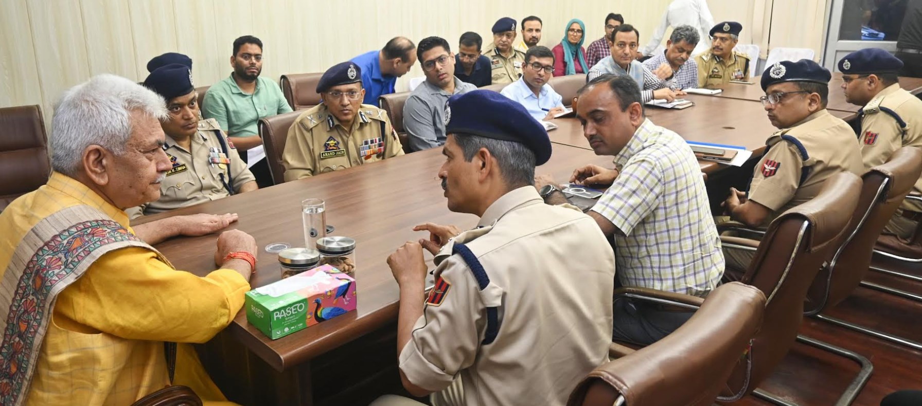 Lt Governor visits Bhagwati Nagar Yatri Niwas, inspects arrangements for Shri Amarnath Ji Yatra pilgrims