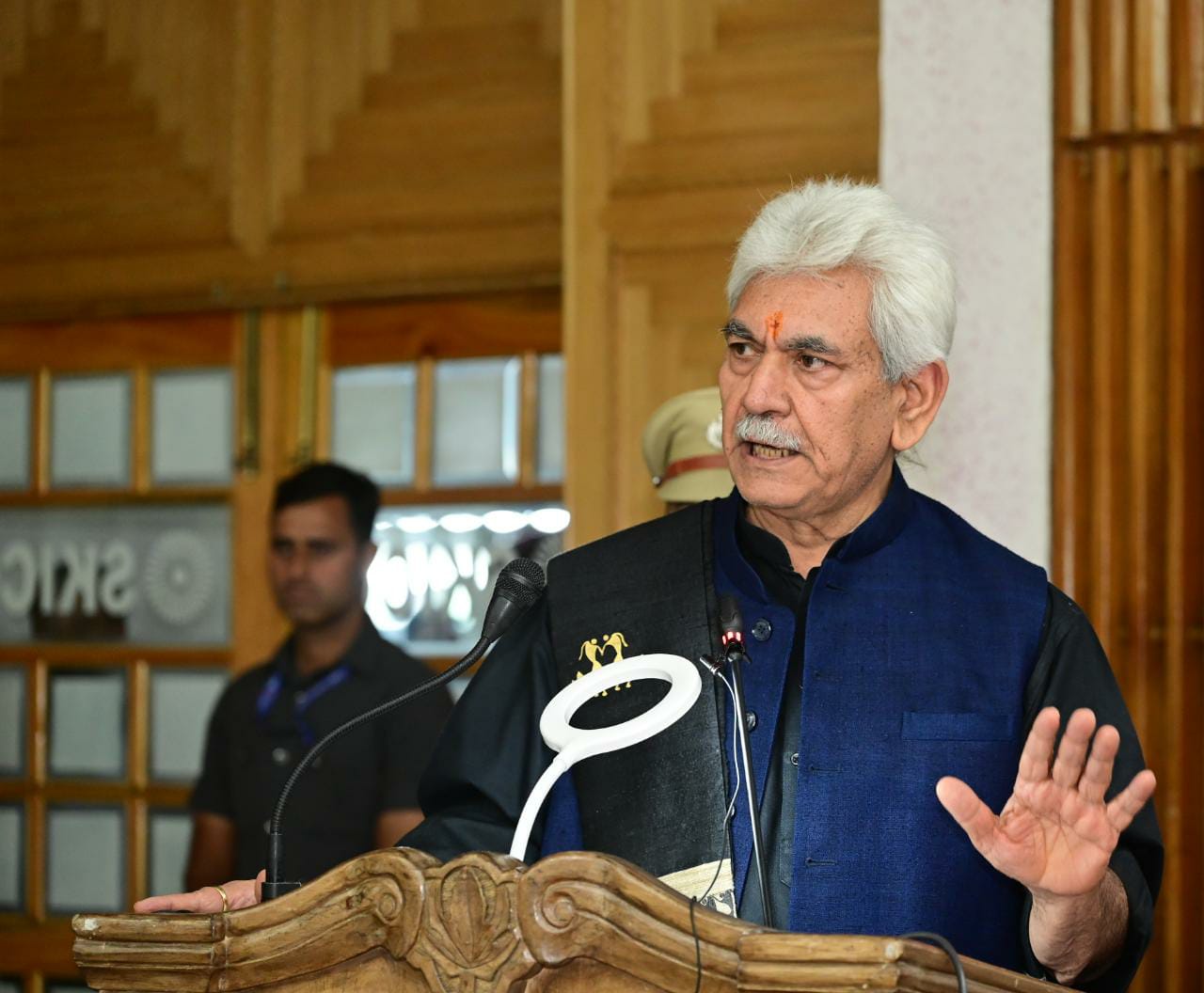 LG Manoj Sinha urges BHU alumni for their active participation to strengthen healthcare ecosystem of J&K UT