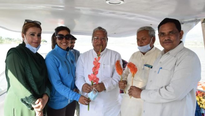 Parliamentary Standing Committee’s Kashmir study tour concludes