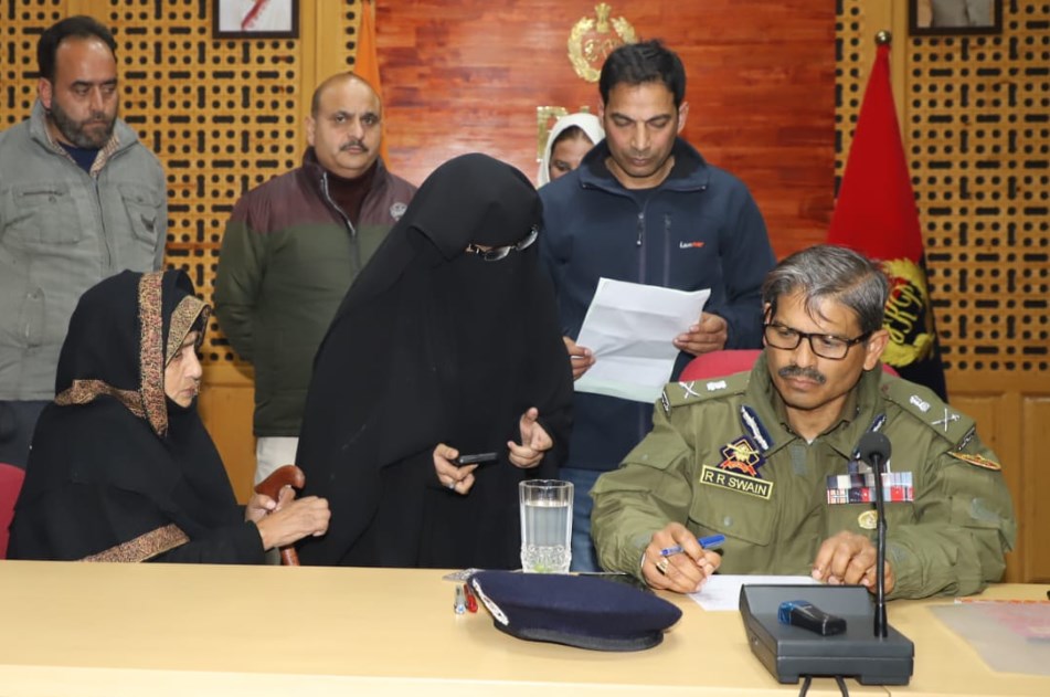 Public Grievance Redressal Programme of DGP J&K takes off