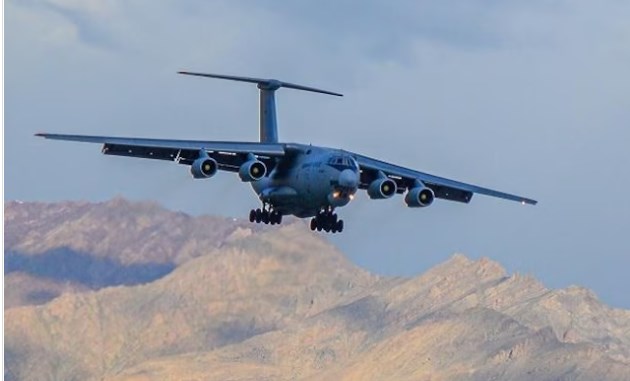 IAF Airlifts 438 stranded passengers between J&K and Ladakh