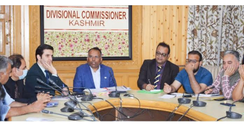 Div Com Kashmir reviews preparation for Rowing National Championship, water sports activities  commencing on June 22 at Dal Lake