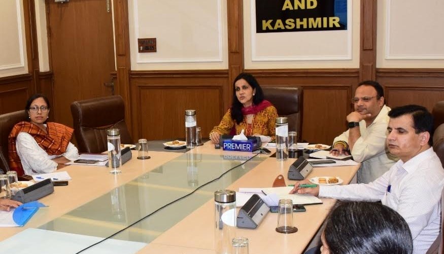 Commissioner Secretary IT chairs meeting to review 4G saturation, RoW pendency