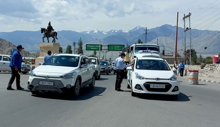 Rs 1.57 cr fine collected for traffic rules violations in Ladakh till April-end
