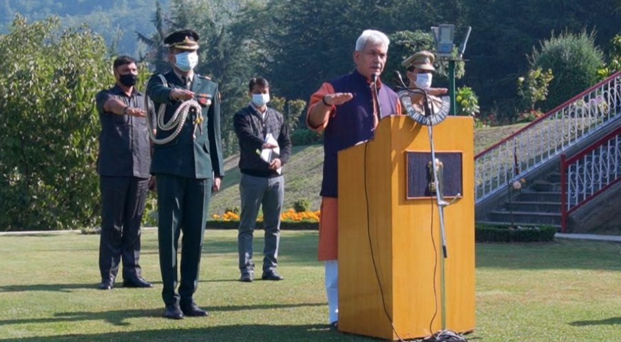 Gandhi Jayanti Celebrations  Lt Governor administers Swachhta Pledge to officers, officials of Raj Bhavan and Civil Secretariat