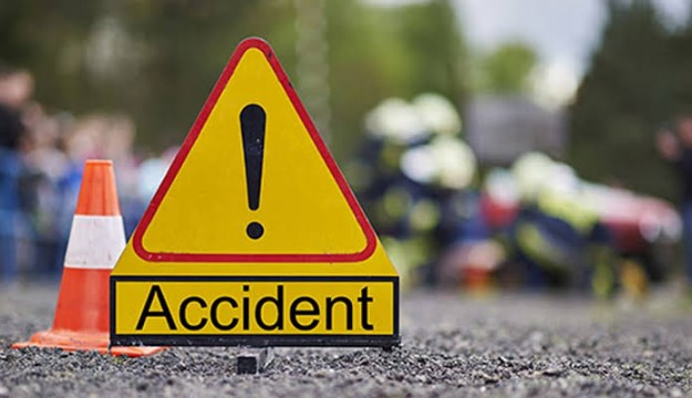 J&K: 5 policemen injured in road accident