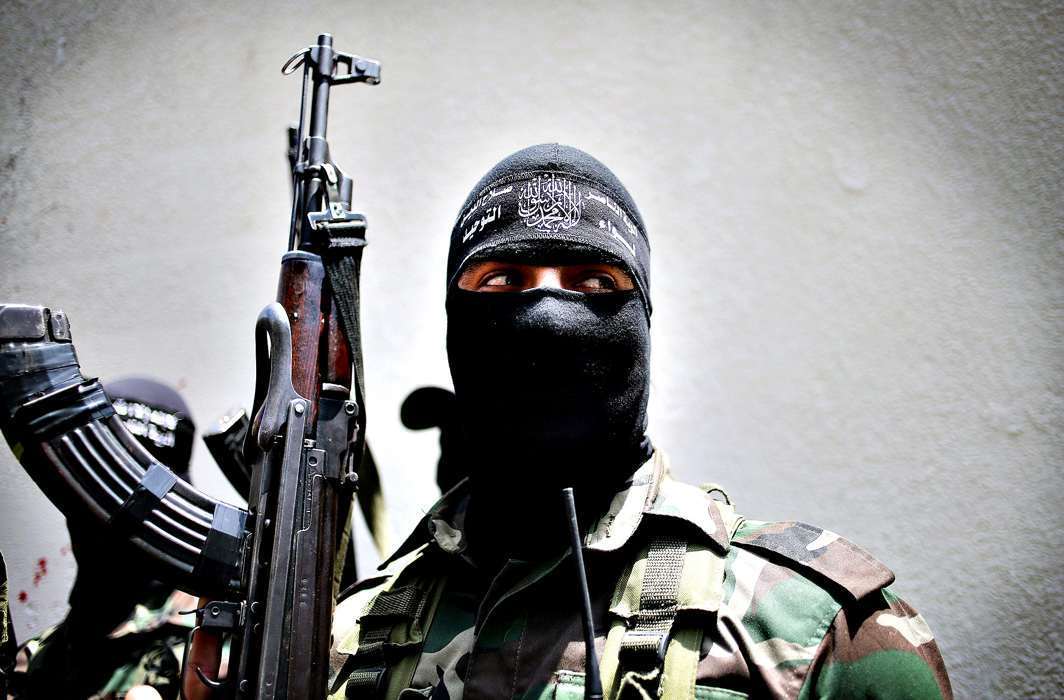 Man shot at by militants in Bijbihara; stated to be stable