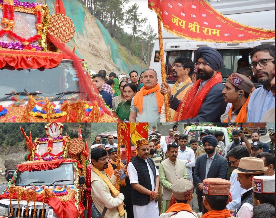 Deputy Commissioner flags off Mata Chandi Mindal Yatra at Doda