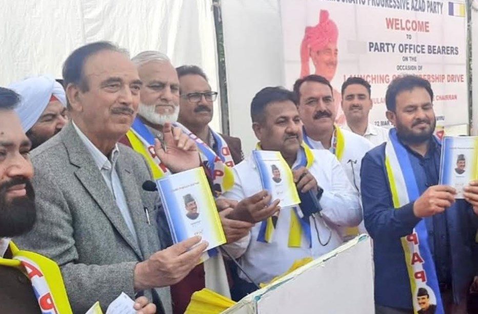 Azad launches membership drive, says DPAP is political platform for common people