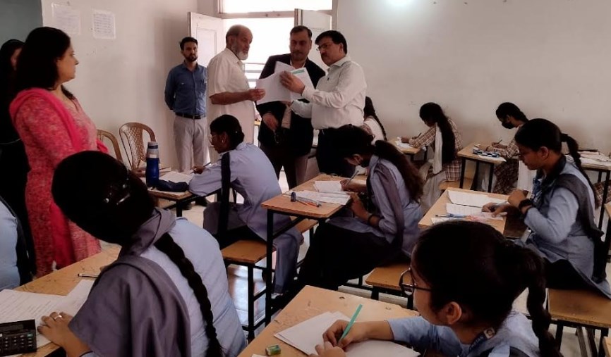 Chairman JKBOSE pays surprise Visit to 12th Class Examination Centres at Jammu