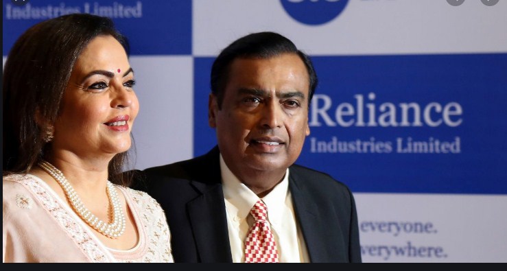 Mukesh Ambani declares Reliance net debt-free