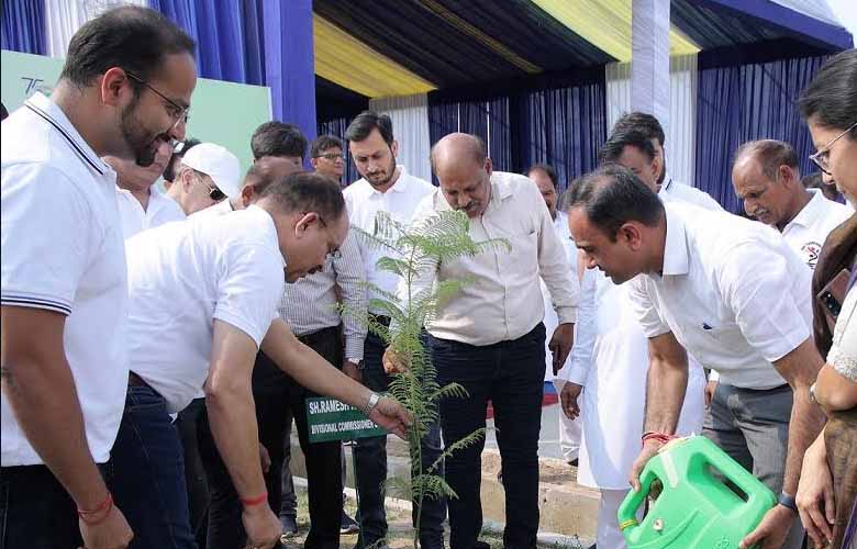 Div Com Jammu kick starts Plantation Drive along newly constructed Ring Road