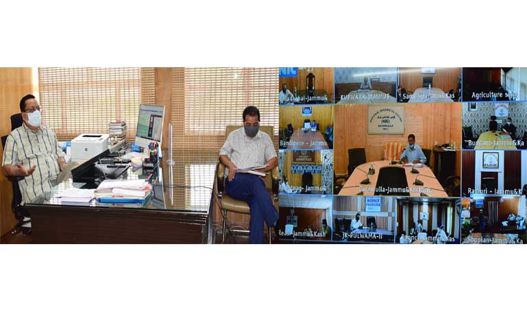 Navin Choudhary reviews implementation of High Density Plantation scheme in J&K