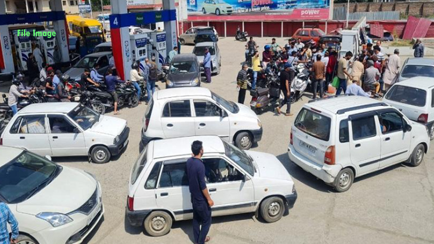 No Shortage Of Fuel In Kashmir: Div Com Kashmir