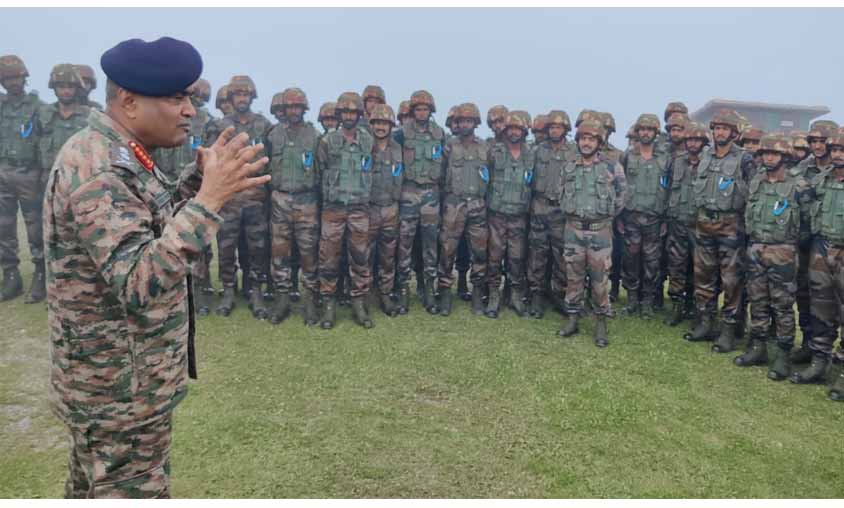 COAS General Manoj Pande visits forward areas to review operational preparedness along LoC in J&K