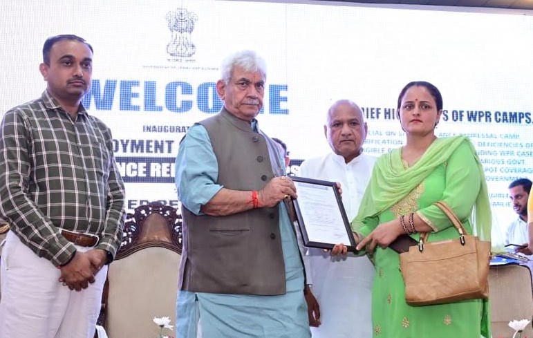 Lt Governor inaugurates Special Governance Camp at RS Pura for West Pakistani Refugee families