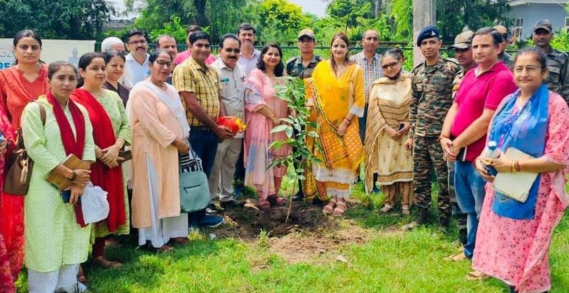 Mega Event organized by Directorate of Tourism Jammu under Meri Maati Mera Desh at Panchayat Kalyanpur, Jhiri and other places
