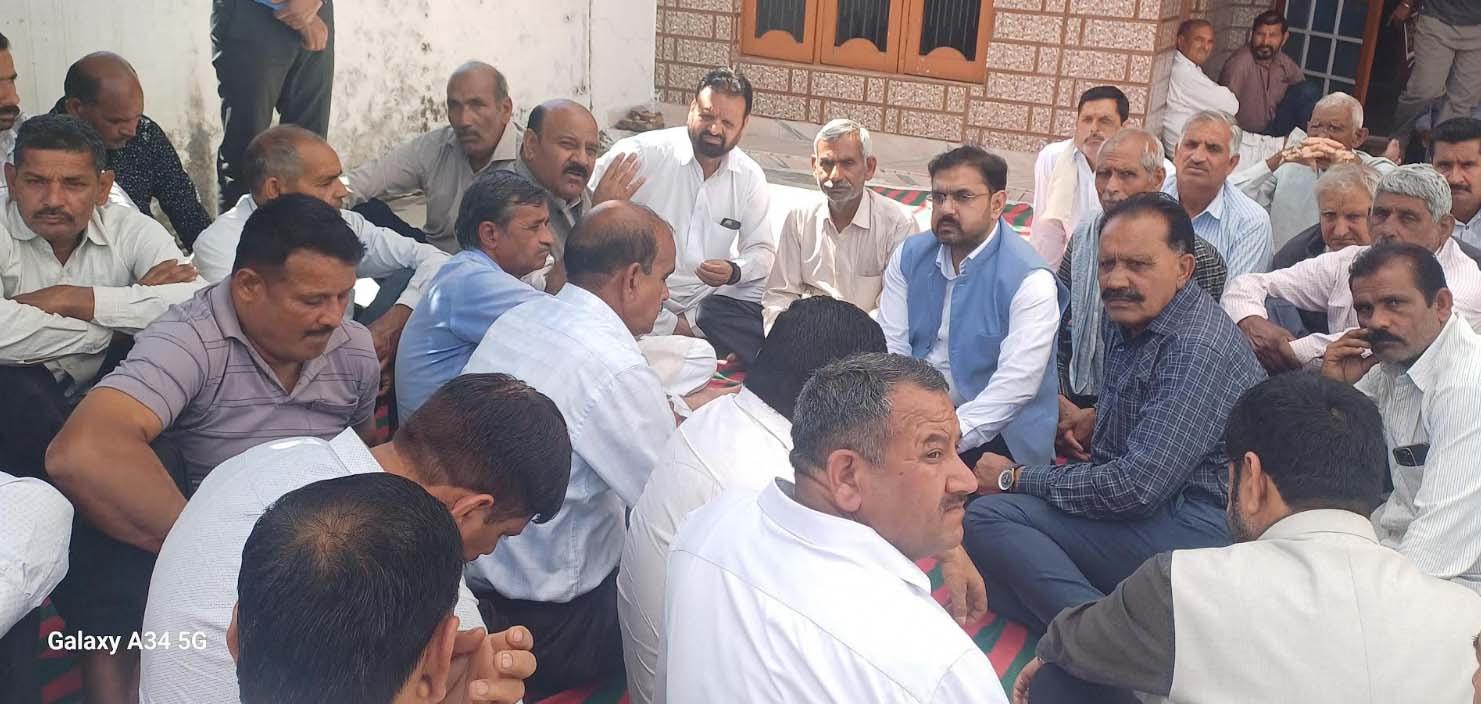 Dy CM,  Satish Sharma attend last rites of Martyr Jagbir Singh